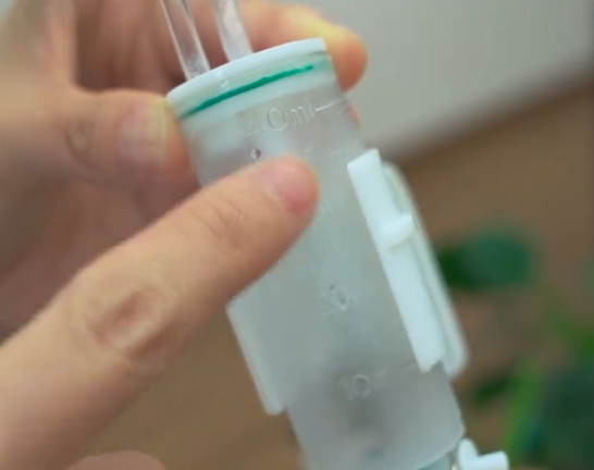 带负压装置的一次性吸痰装置