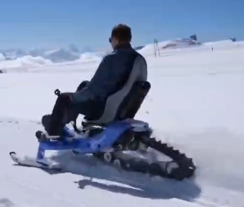 多功能雪地车辆