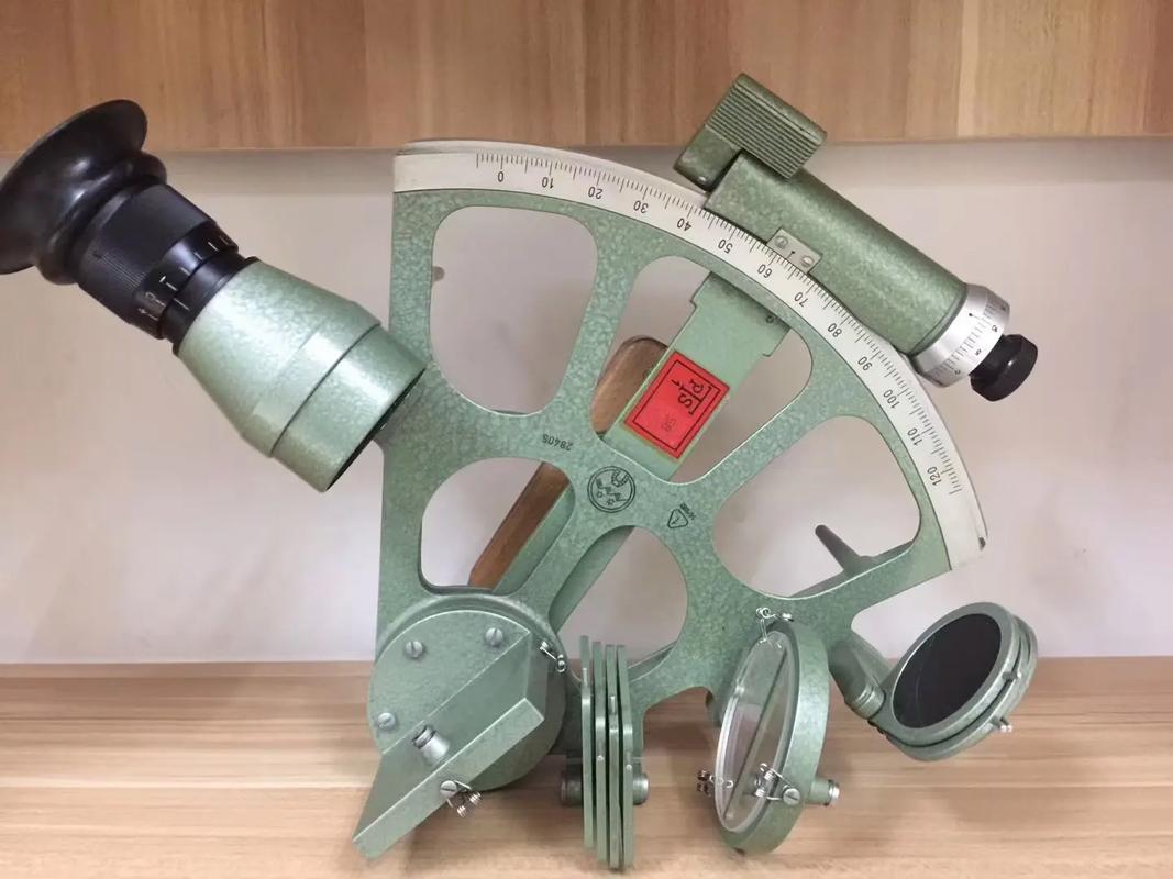 六分仪的工作原理
